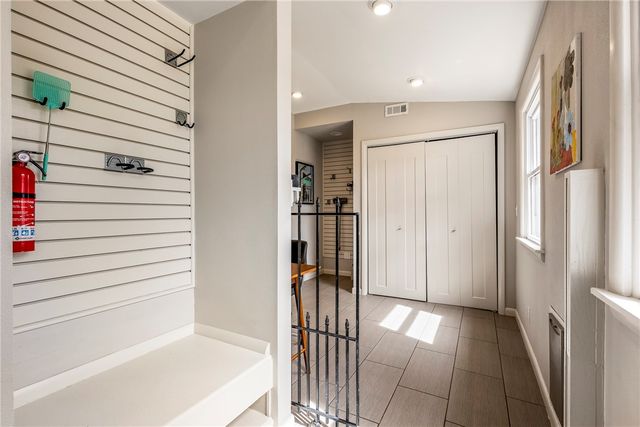 715 NW 6th Street, Bentonville, AR 72712