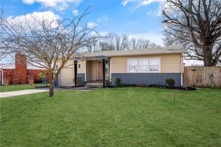 715 NW 6th Street, Bentonville, AR 72712