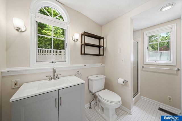 2916 S 26th Street, Lincoln, NE 68502