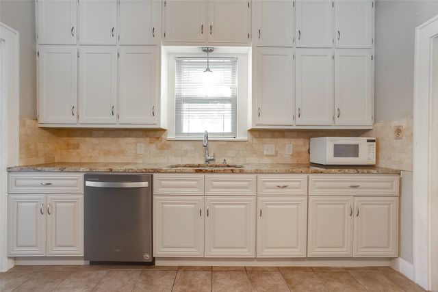 3100 Odessa Avenue, Fort Worth, TX 76109