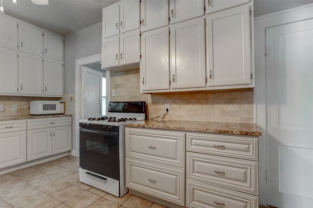 3100 Odessa Avenue, Fort Worth, TX 76109