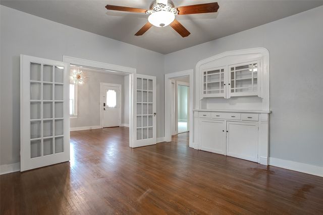 3100 Odessa Avenue, Fort Worth, TX 76109