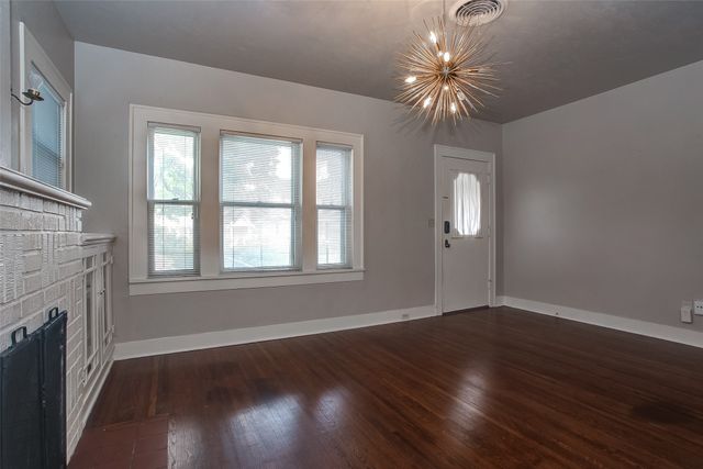 3100 Odessa Avenue, Fort Worth, TX 76109