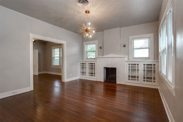 3100 Odessa Avenue, Fort Worth, TX 76109
