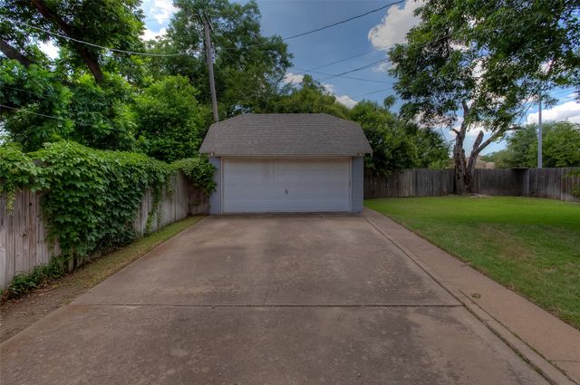 3100 Odessa Avenue, Fort Worth, TX 76109