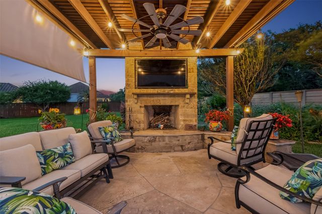 2319 Braer Ridge Drive, Katy, TX 77494