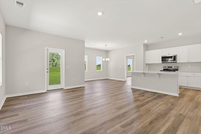 48 Iris Glen Ct, Smithfield, NC 27577