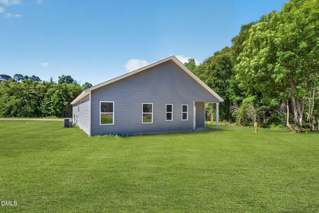 48 Iris Glen Ct, Smithfield, NC 27577