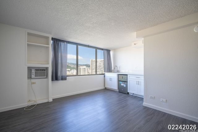 444 Niu Street 2412, Honolulu, HI 96815