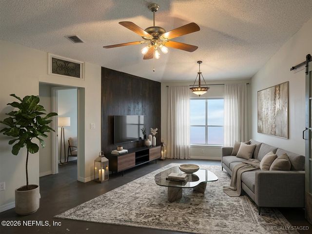 6034 WINDING BRIDGE Drive, Jacksonville, FL 32277
