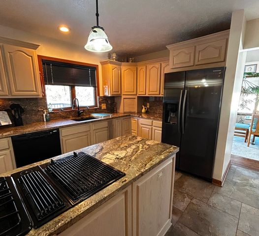5449 Worchester Way, Gladwin, MI 48624