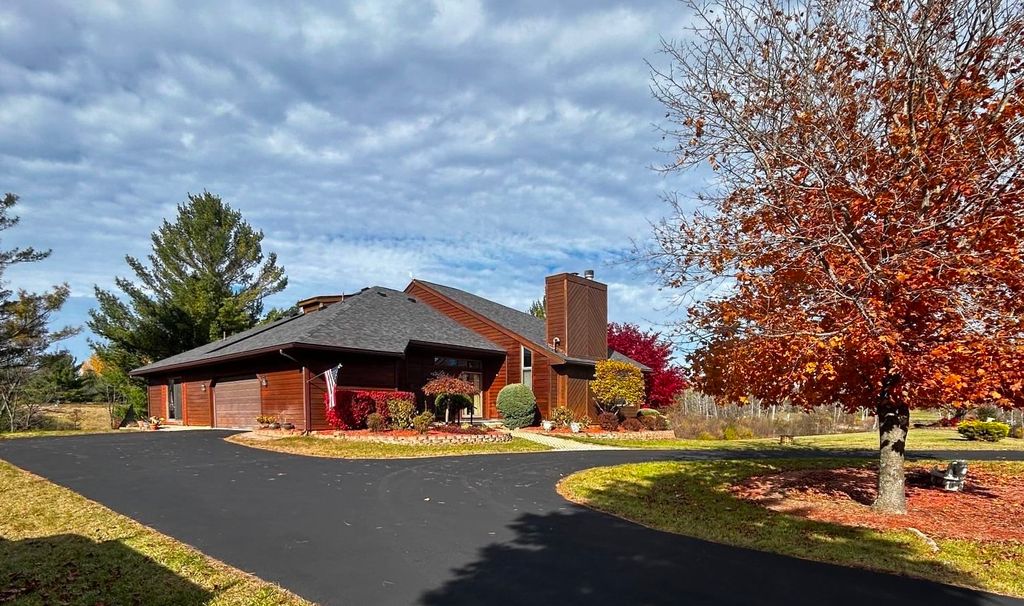 5449 Worchester Way, Gladwin, MI 48624