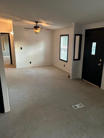 16950 N ANCHOROM RD, Hallsville, MO 65255