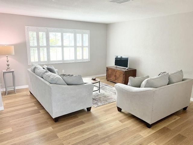 34 GOLFVIEW COURT, Rotonda West, FL 33947
