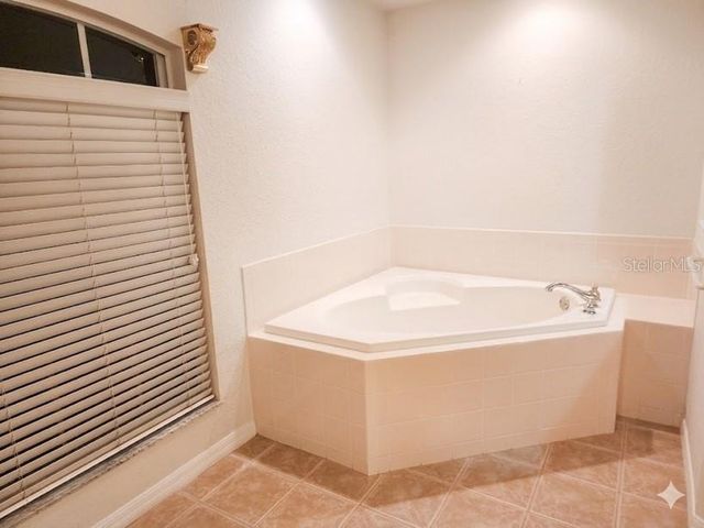 8 THE VILLAGE BOULEVARD, Winter Haven, FL 33880