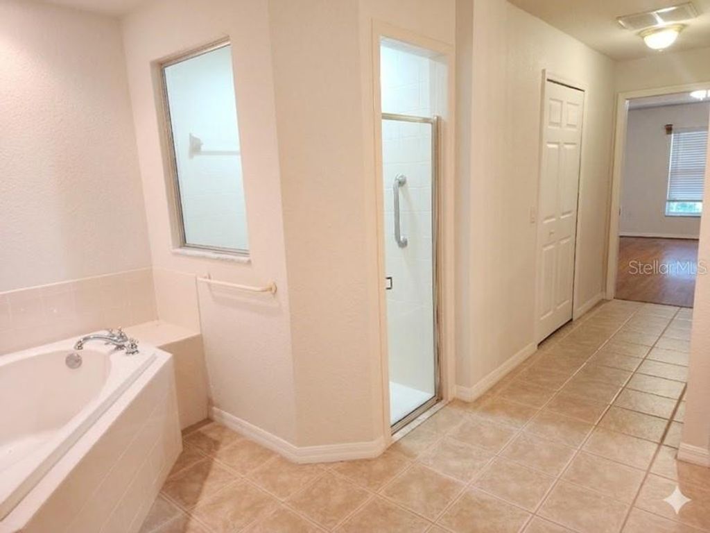 Image 18 of property listing at 8 THE VILLAGE BOULEVARD, Winter Haven, FL 33880