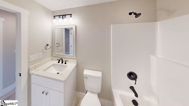 1172 W Rutledge Avenue, Gaffney, SC 29341