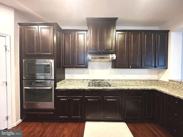 22865 LACEY OAK TER, Sterling, VA 20166