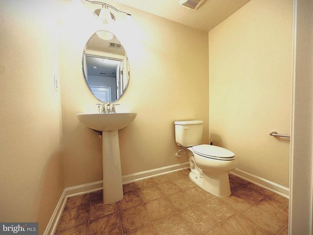 22865 LACEY OAK TER, Sterling, VA 20166