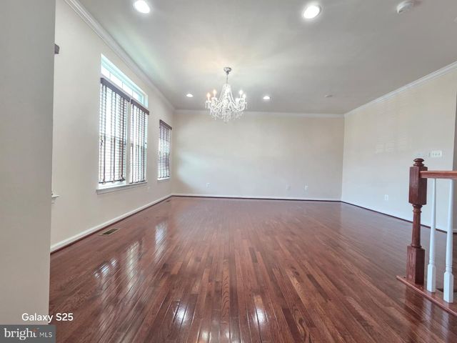22865 LACEY OAK TER, Sterling, VA 20166