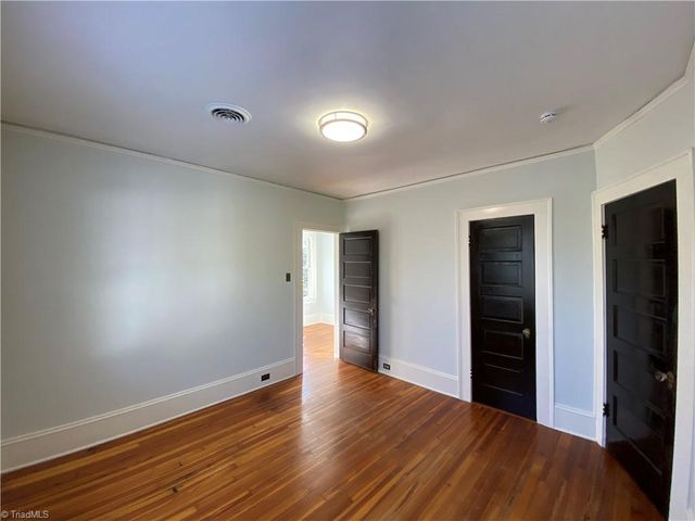 1912 Elizabeth Avenue, Winston-salem, NC 27103