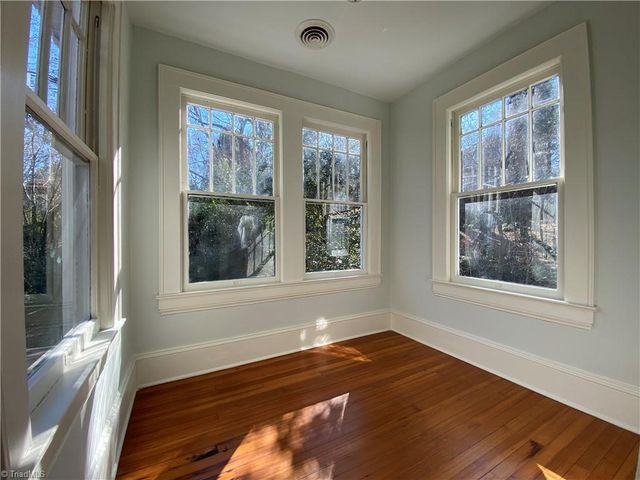 1912 Elizabeth Avenue, Winston-salem, NC 27103