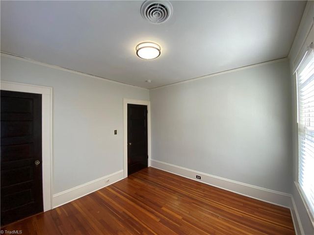 1912 Elizabeth Avenue, Winston-salem, NC 27103