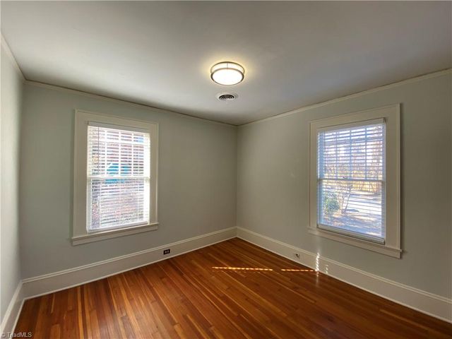 1912 Elizabeth Avenue, Winston-salem, NC 27103