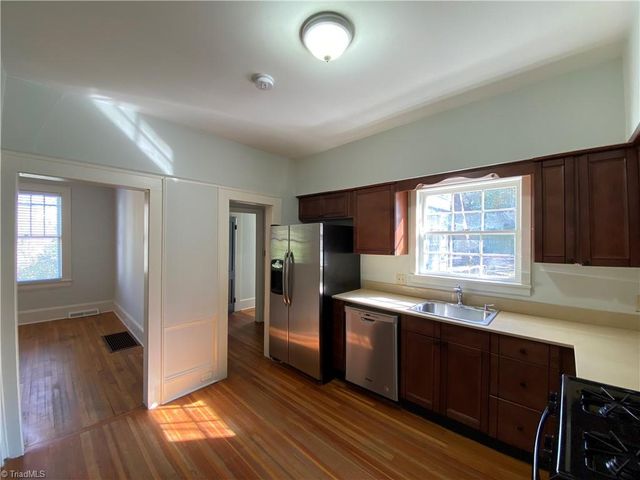 1912 Elizabeth Avenue, Winston-salem, NC 27103