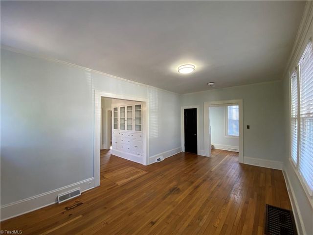 1912 Elizabeth Avenue, Winston-salem, NC 27103