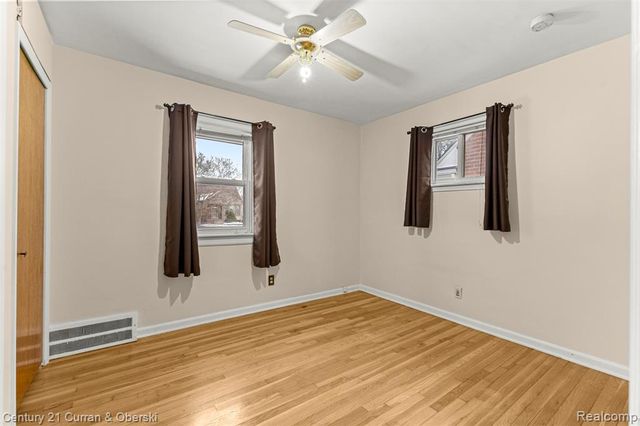 9804 Hubert Avenue, Allen Park, MI 48101