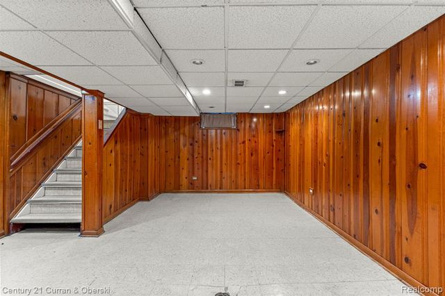 9804 Hubert Avenue, Allen Park, MI 48101