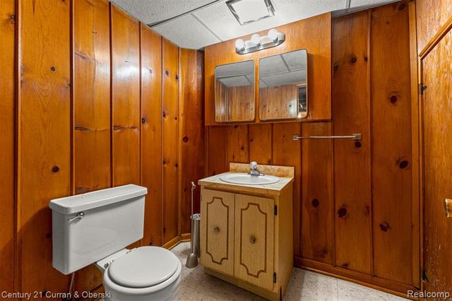 9804 Hubert Avenue, Allen Park, MI 48101