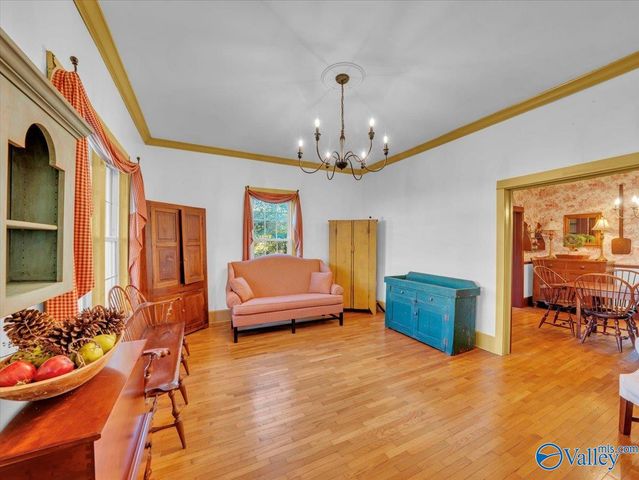 607 S Market Street, Scottsboro, AL 35768