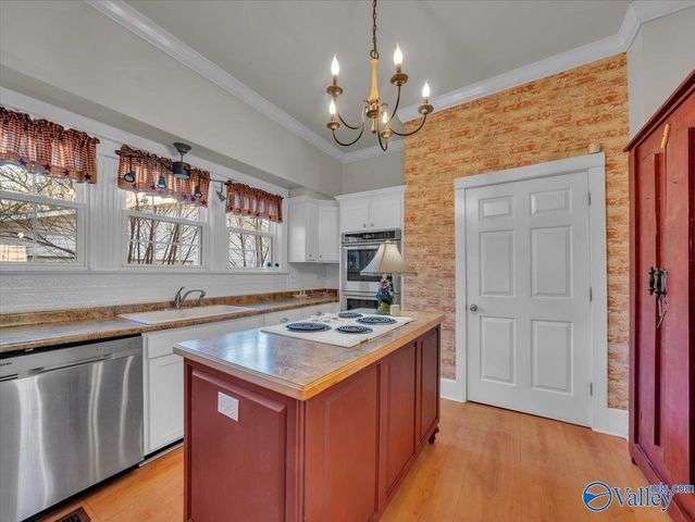 607 S Market Street, Scottsboro, AL 35768