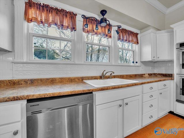 607 S Market Street, Scottsboro, AL 35768