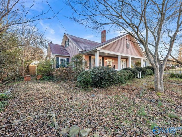 607 S Market Street, Scottsboro, AL 35768