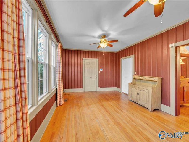 607 S Market Street, Scottsboro, AL 35768