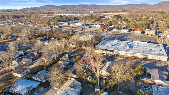 607 S Market Street, Scottsboro, AL 35768