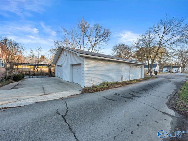 607 S Market Street, Scottsboro, AL 35768