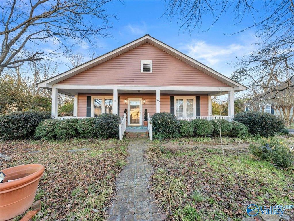607 S Market Street, Scottsboro, AL 35768