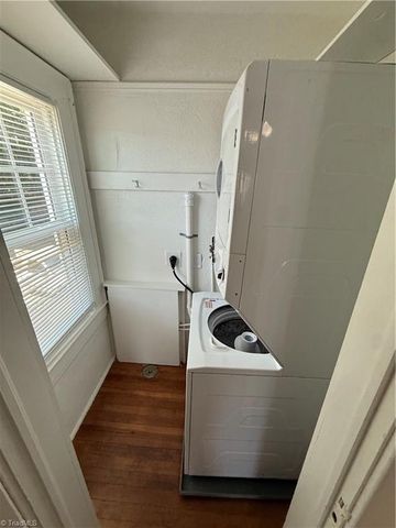 1525 W First Street, Winston-salem, NC 27101