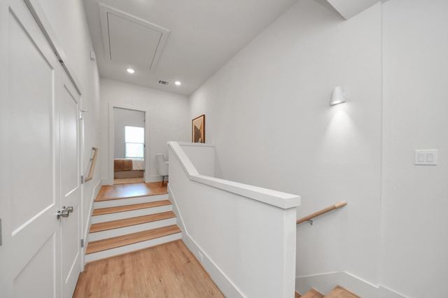 1045 Glen Avenue, Houston, TX 77088
