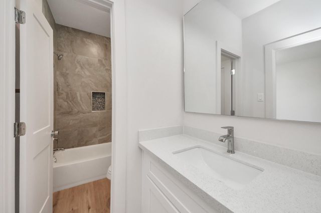 1045 Glen Avenue, Houston, TX 77088