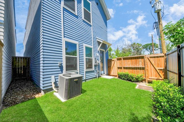 1045 Glen Avenue, Houston, TX 77088