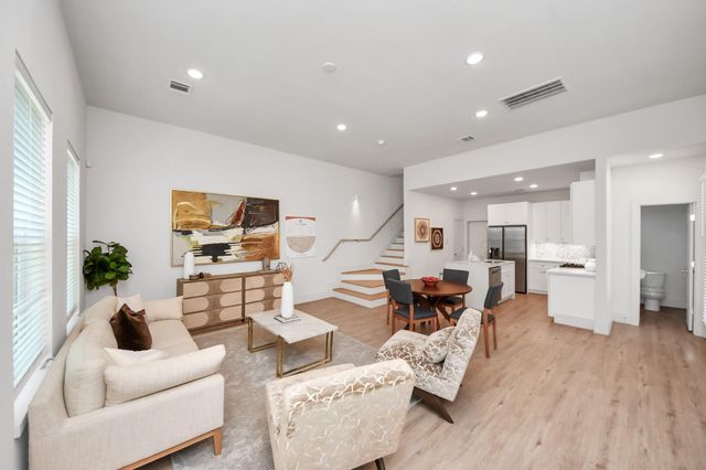 1045 Glen Avenue, Houston, TX 77088