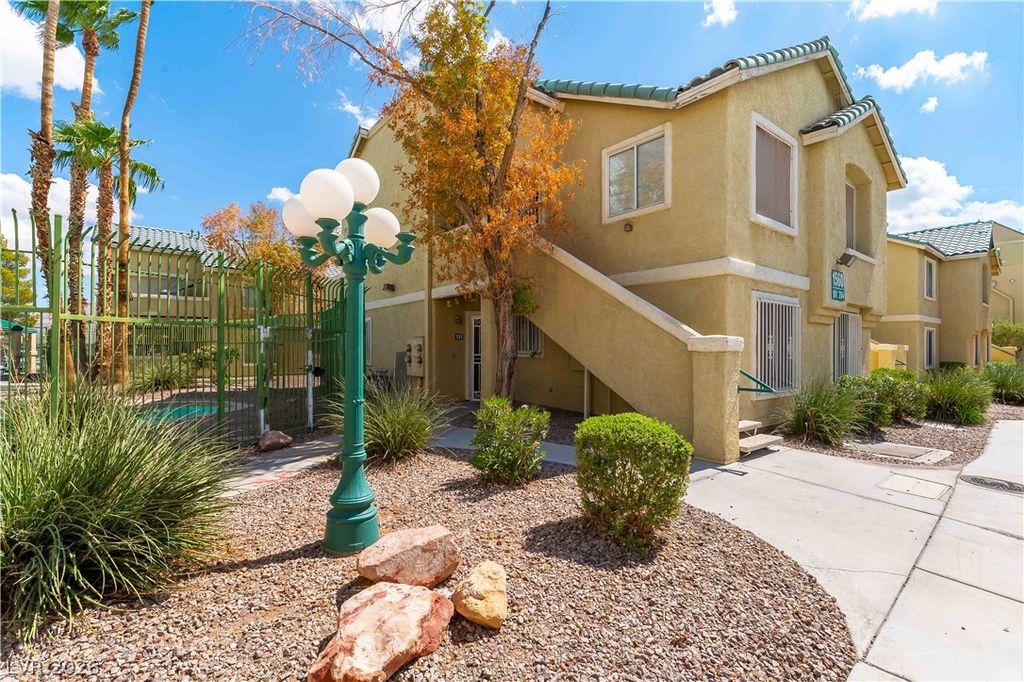 1560 JAMIELINN Lane 101, Las Vegas, NV 89110 — exterior