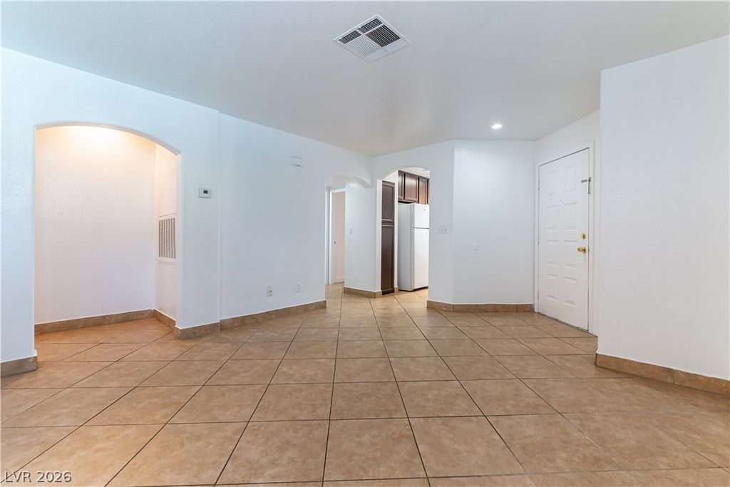 1560 JAMIELINN Lane 101, Las Vegas, NV 89110 — photo 4