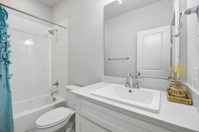14329 Overlook Park Drive, Fort Worth, TX 76008