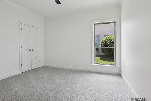 6112 Royal Palms Ct, Gonzales, LA 70737